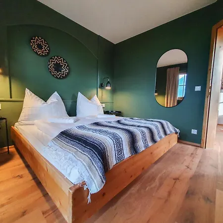 Gruberwirt 3* Neu Gotzens